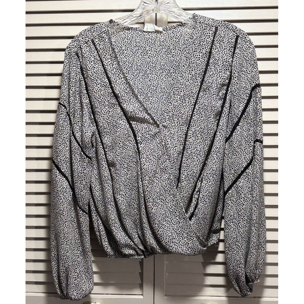 Sienna Sky Cream/Black Dots Chiffon Long Sleeve Blouse Elastic Hem Size Small